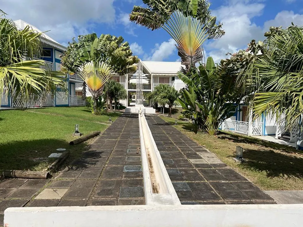 Studio Le Titoune Acces Plage St-Francois Avec Reservoir D'Eau Automatique Saint-Francois  0*, Saint-Francois (Grande-Terre)