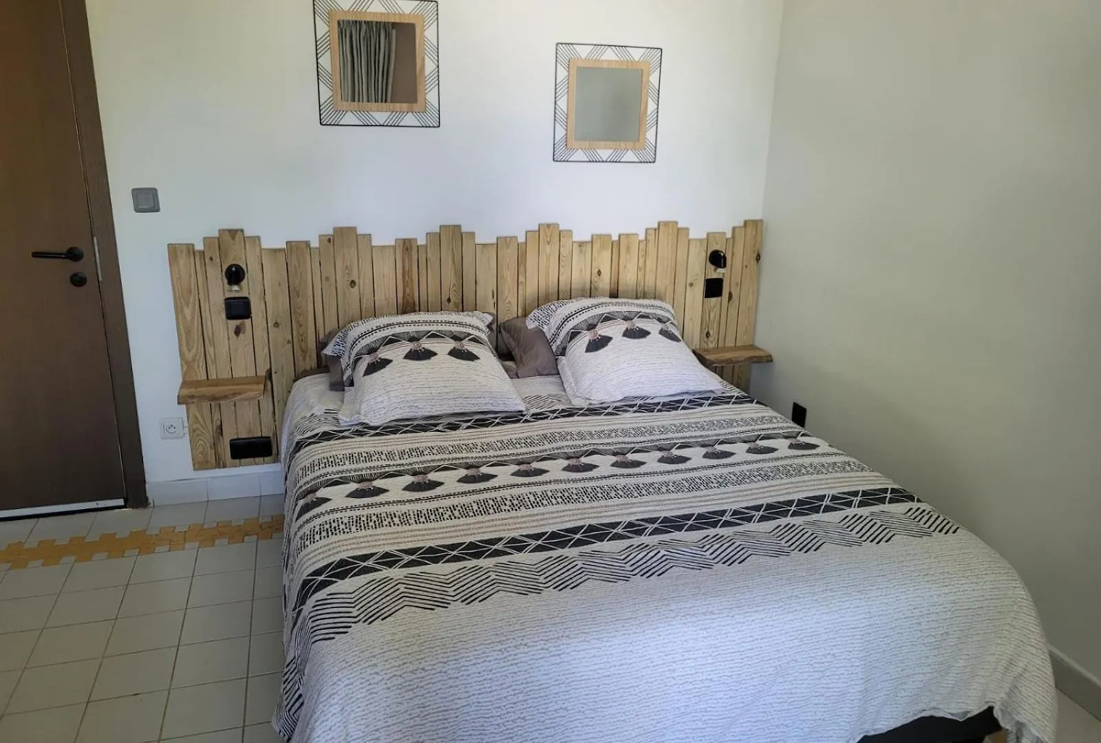Studio Le Titoune Acces Plage St-Francois Avec Reservoir D'Eau Automatique Saint-Francois